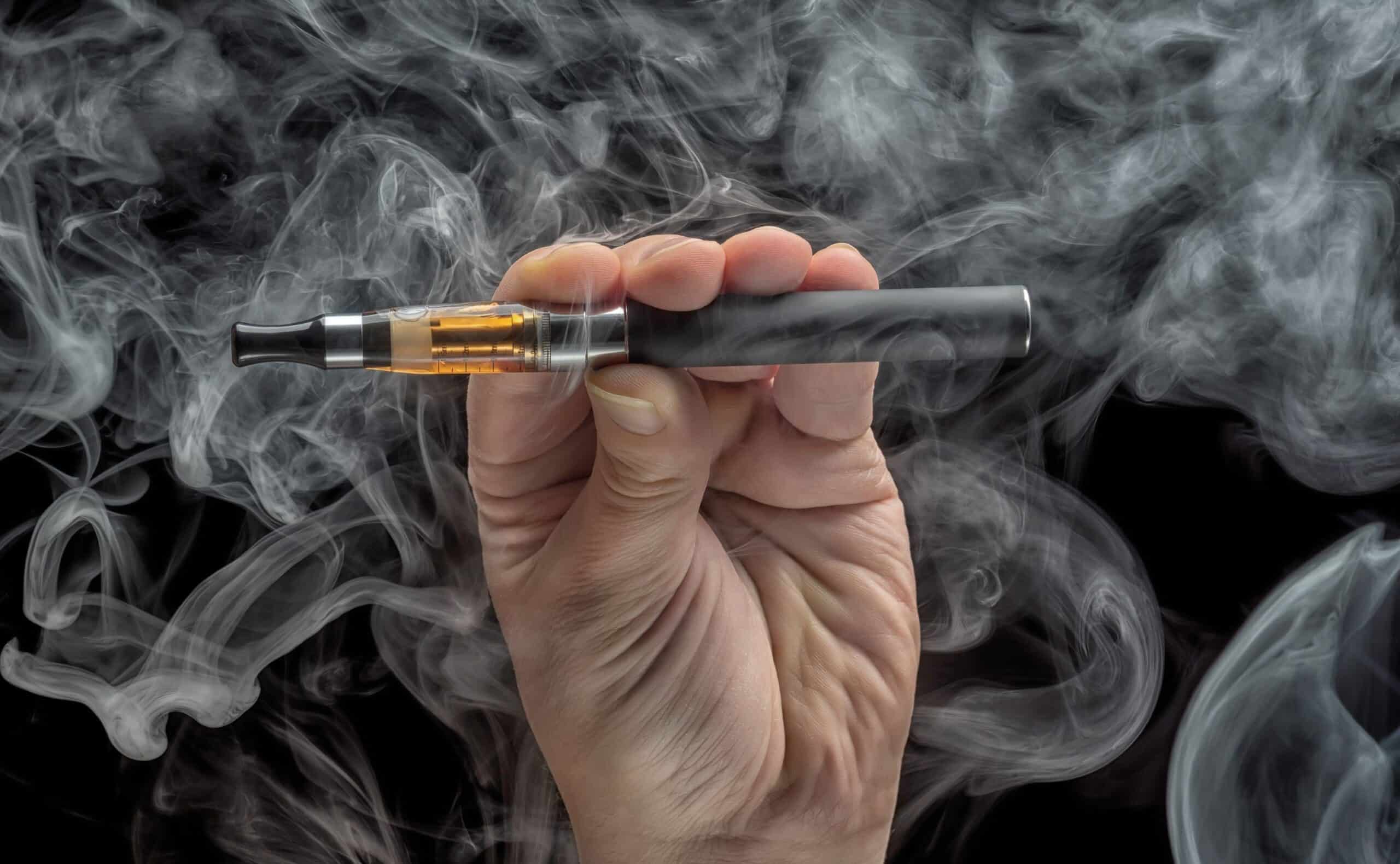 Certyfikacja produktów vape, bezpieczeństwo e-papierosów, kontrola jakości liquidów, koniec szarej strefy vape, legalny rynek e-papierosów - Resort finansów walczy z nielegalnymi liquidami do e-papierosów ...