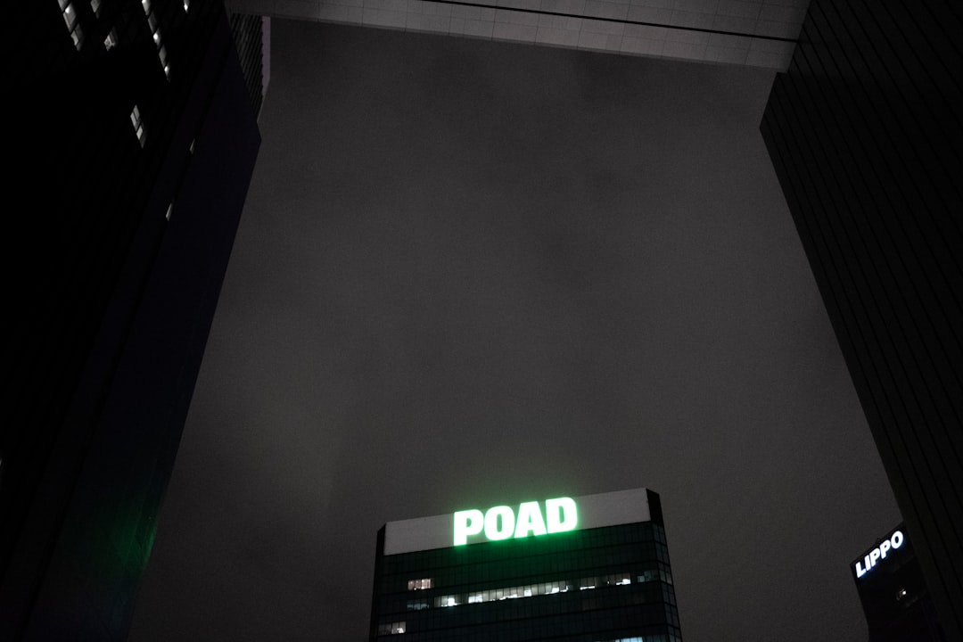 photo 1583432949827 4360d9f484